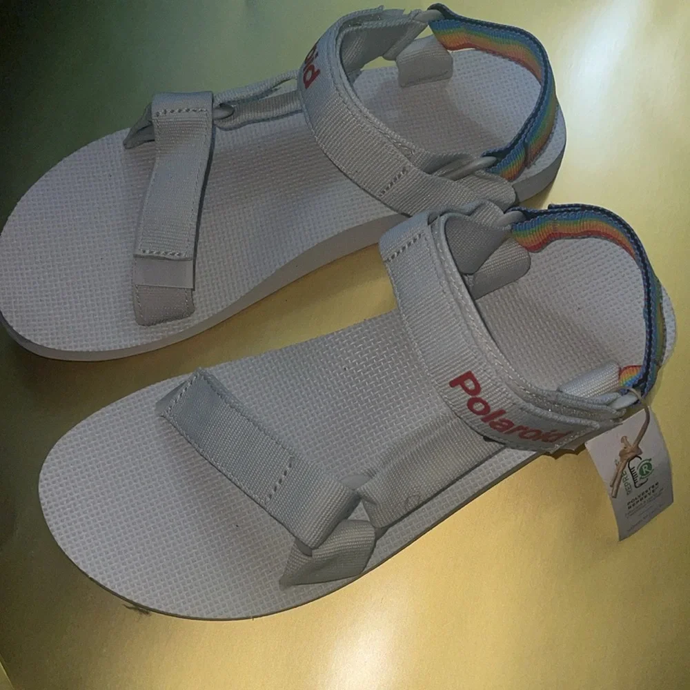 Teva Polaroid rainbow print sandal - Picture 5 of 12